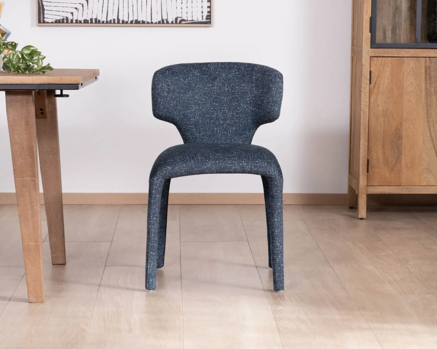 Sale Lot de 2 chaises de repas design sculptural en tissu bleu foncé "Milano" Chaise