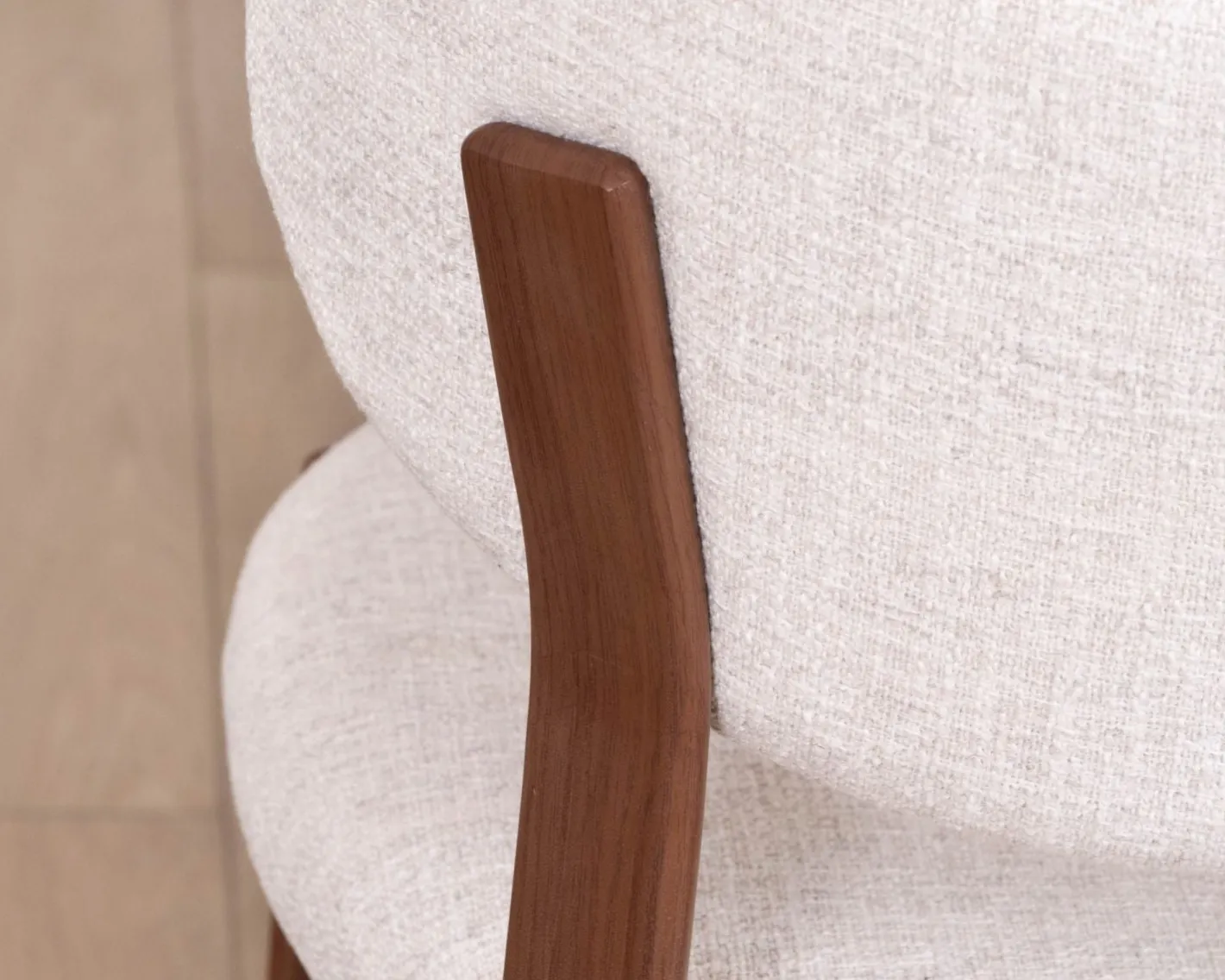 Hot Lot de 2 chaises de repas empilables esprit rétro en tissu tramé blanc "Staccato" pieds aspect bois foncé Chaise