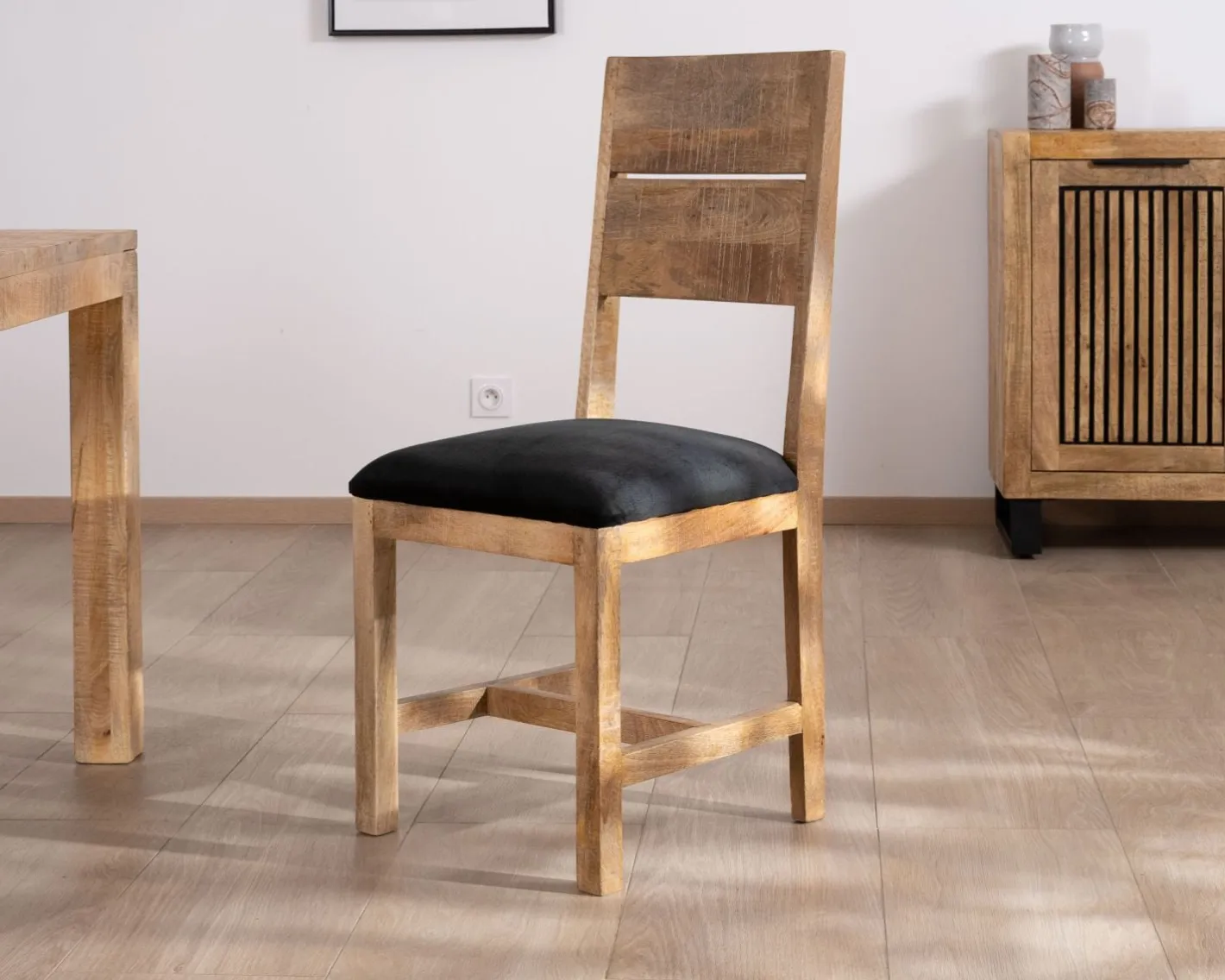 Hot Lot de 2 chaises de repas en manguier brut "Manoha" assise tissu rembourré Chaise
