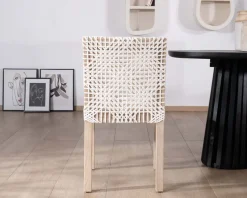 Discount Lot de 2 chaises de repas en teck et cuir blanc tressé "Mambow" Chaise