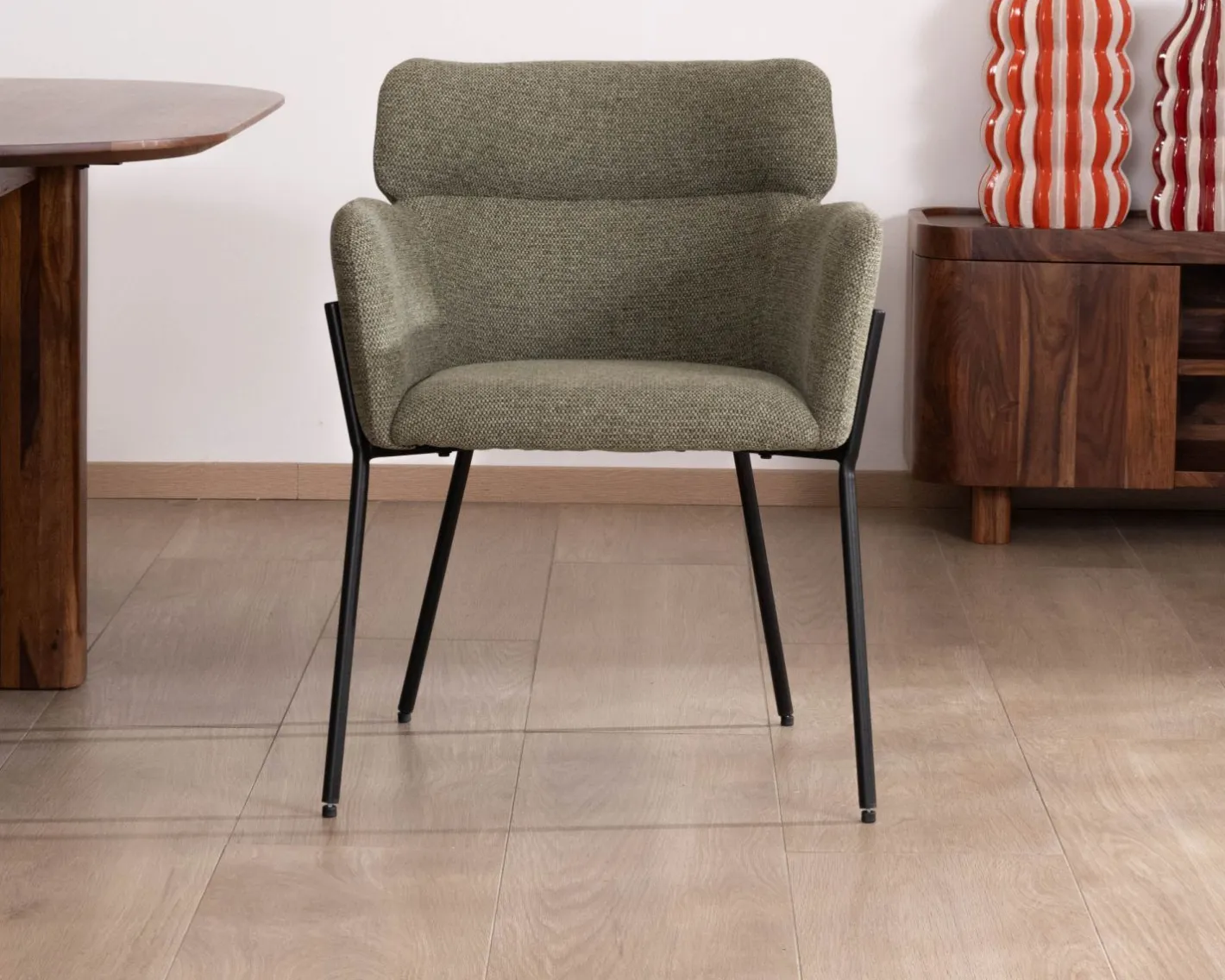 Discount Lot de 2 chaises de repas en tissu kaki et pieds métal "Riméno" Chaise