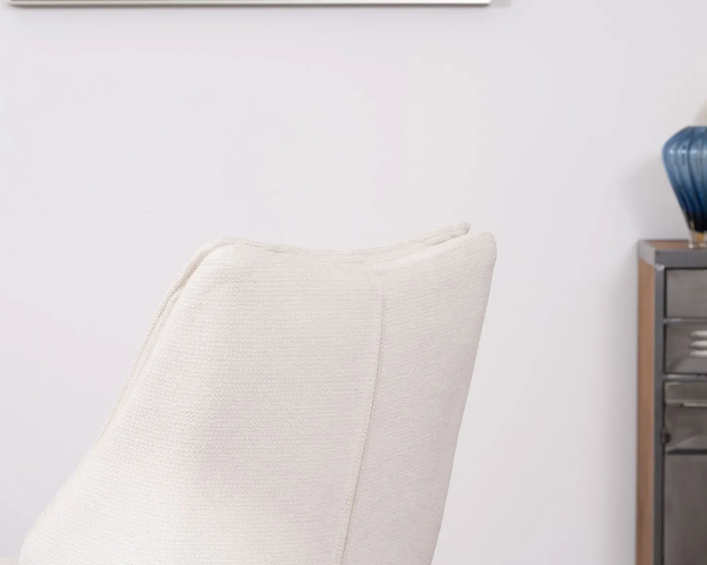 Sale Lot de 2 chaises de repas en tissu blanc et pied pivotant en métal "Webber" Chaise