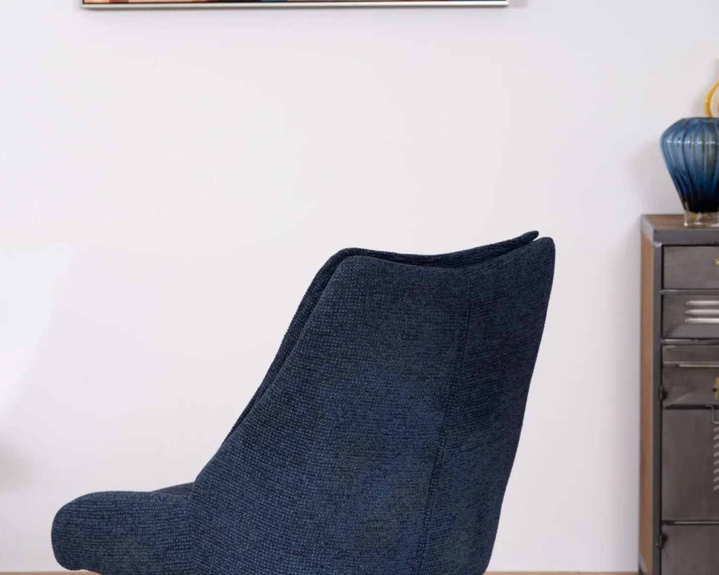 Sale Lot de 2 chaises de repas en tissu bleu nuit "Webber" assise design et pied 4 branches pivotant en métal Chaise