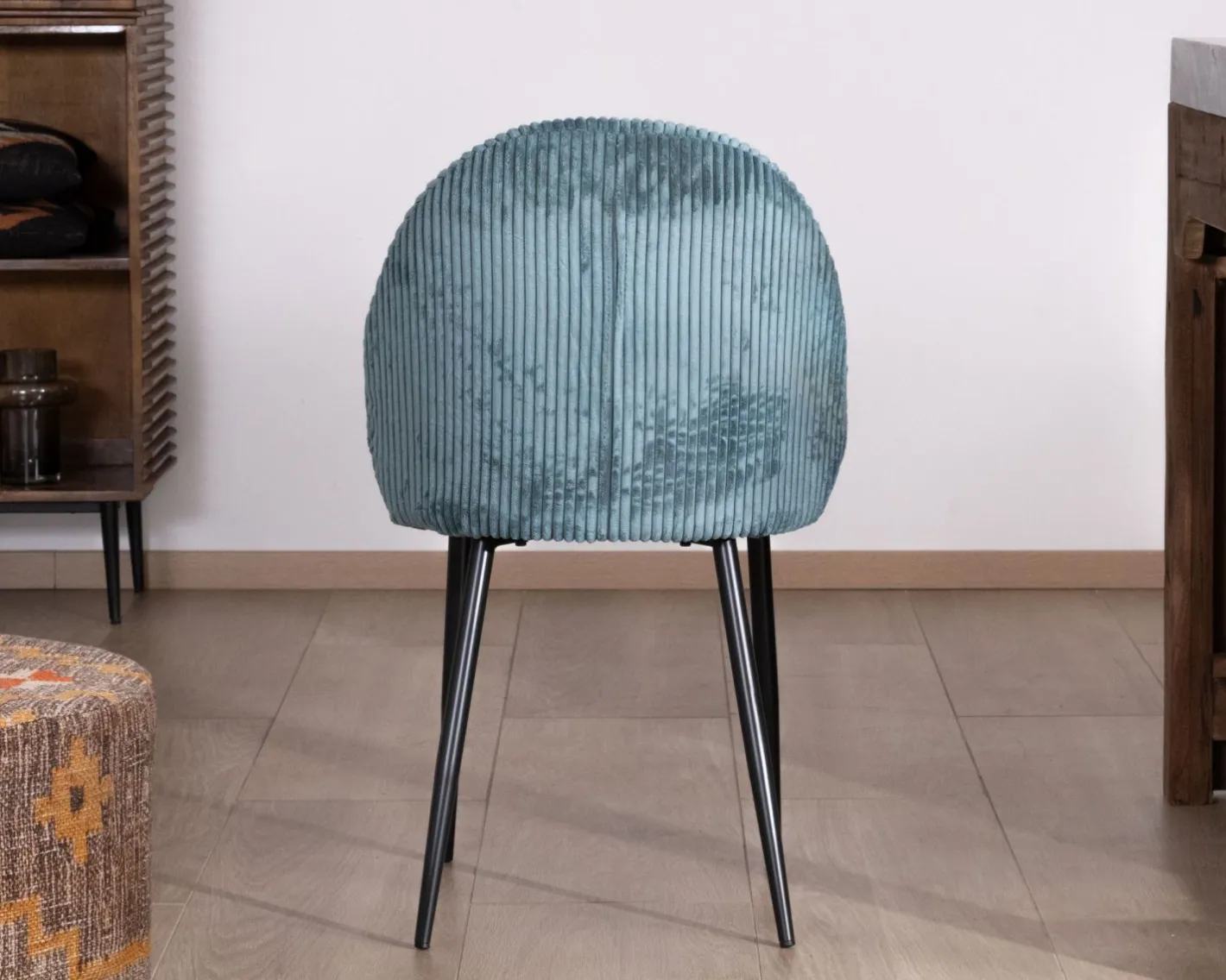 Online Lot de 4 chaises de repas esprit vintage en velours bleu pétrole et métal noir "Bellot" Chaise
