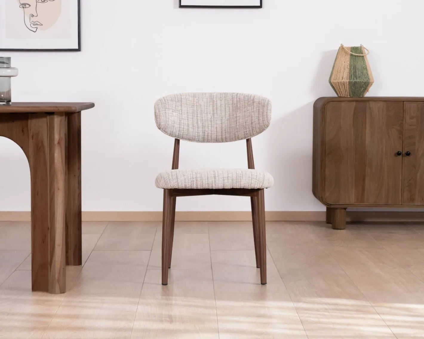 Hot Lot de 2 chaises de repas rétro en tissu tramé beige et marron "Arpège" pieds métal aspect noyer Chaise