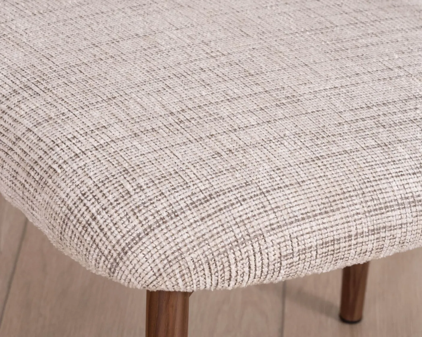 Hot Lot de 2 chaises de repas rétro en tissu tramé beige et marron "Arpège" pieds métal aspect noyer Chaise