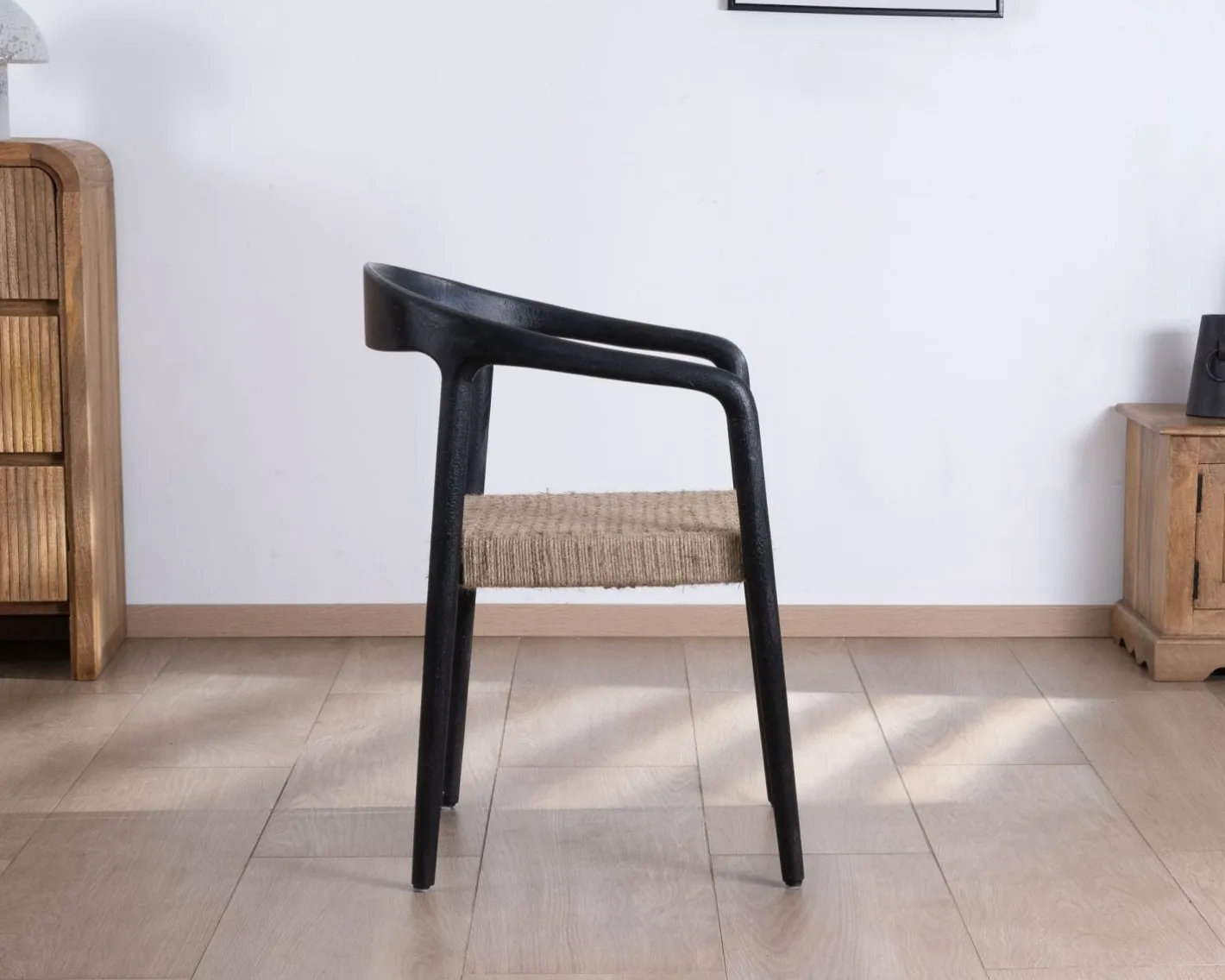 Clearance Lot de 2 chaises design en bois noir et assise jute tressée "Vogue" Chaise