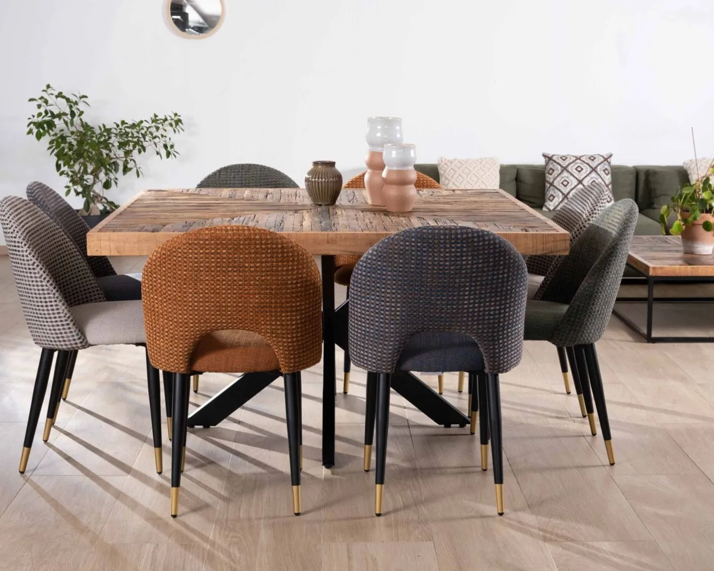 Lot de 2 chaises en tissu bleu foncé et pieds métal laqué noir "Vermont" Chaise