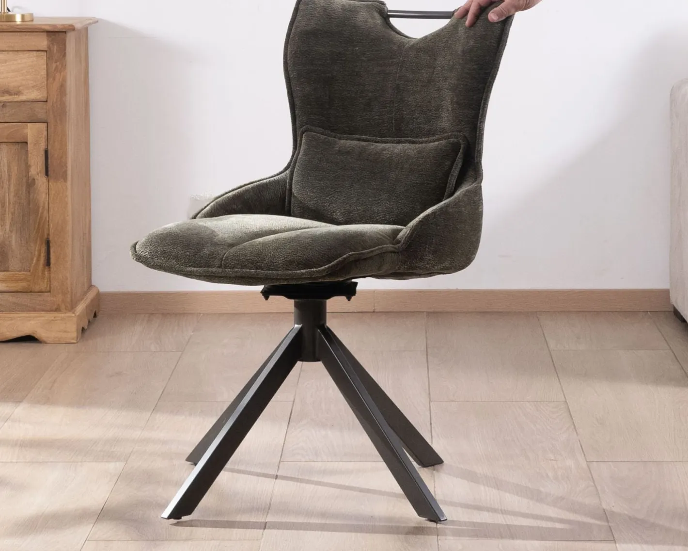 Clearance Lot de 2 chaises en tissu vert sur pied rotatif en métal "Biorg" style rétro Chaise