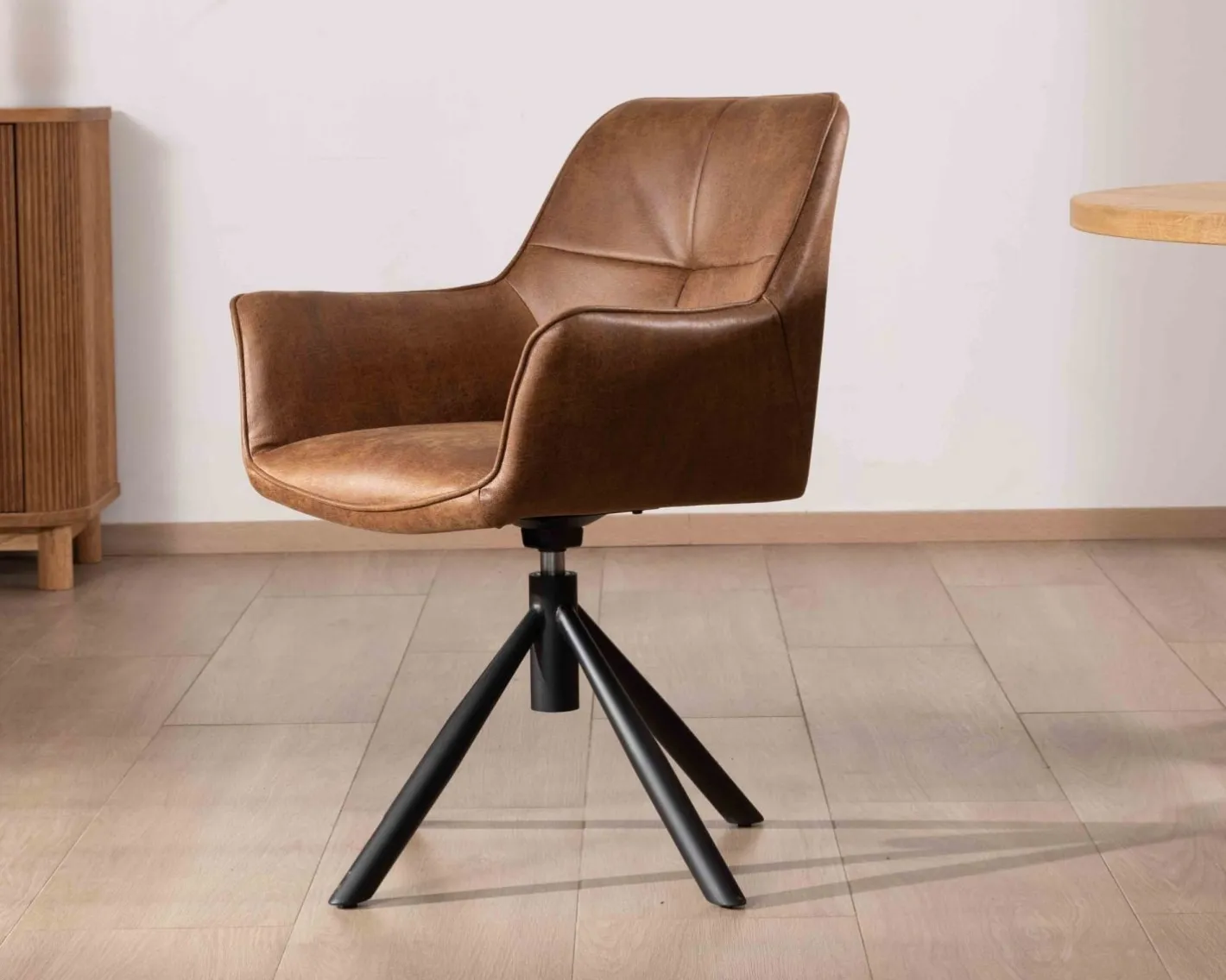 Best Lot de 2 chaises enveloppantes sur pied rotatif "Ritchey" tissu microfibre havane Chaise