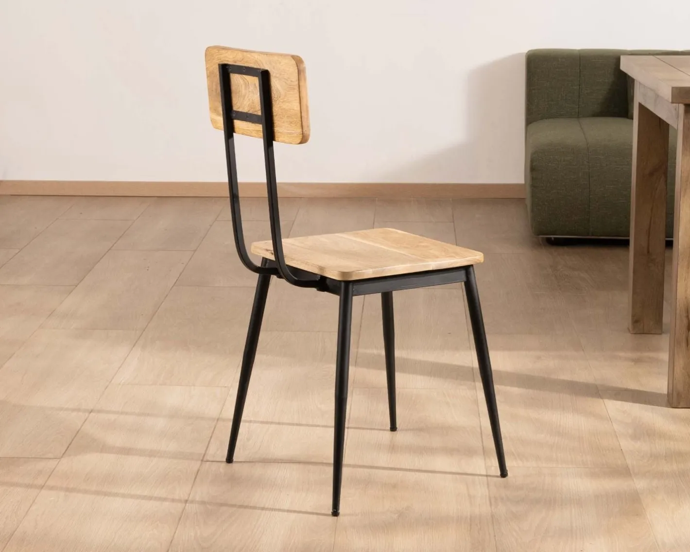 Outlet Lot de 2 chaises industrielles bois massif métal noir "Atelier Kraft" Chaise