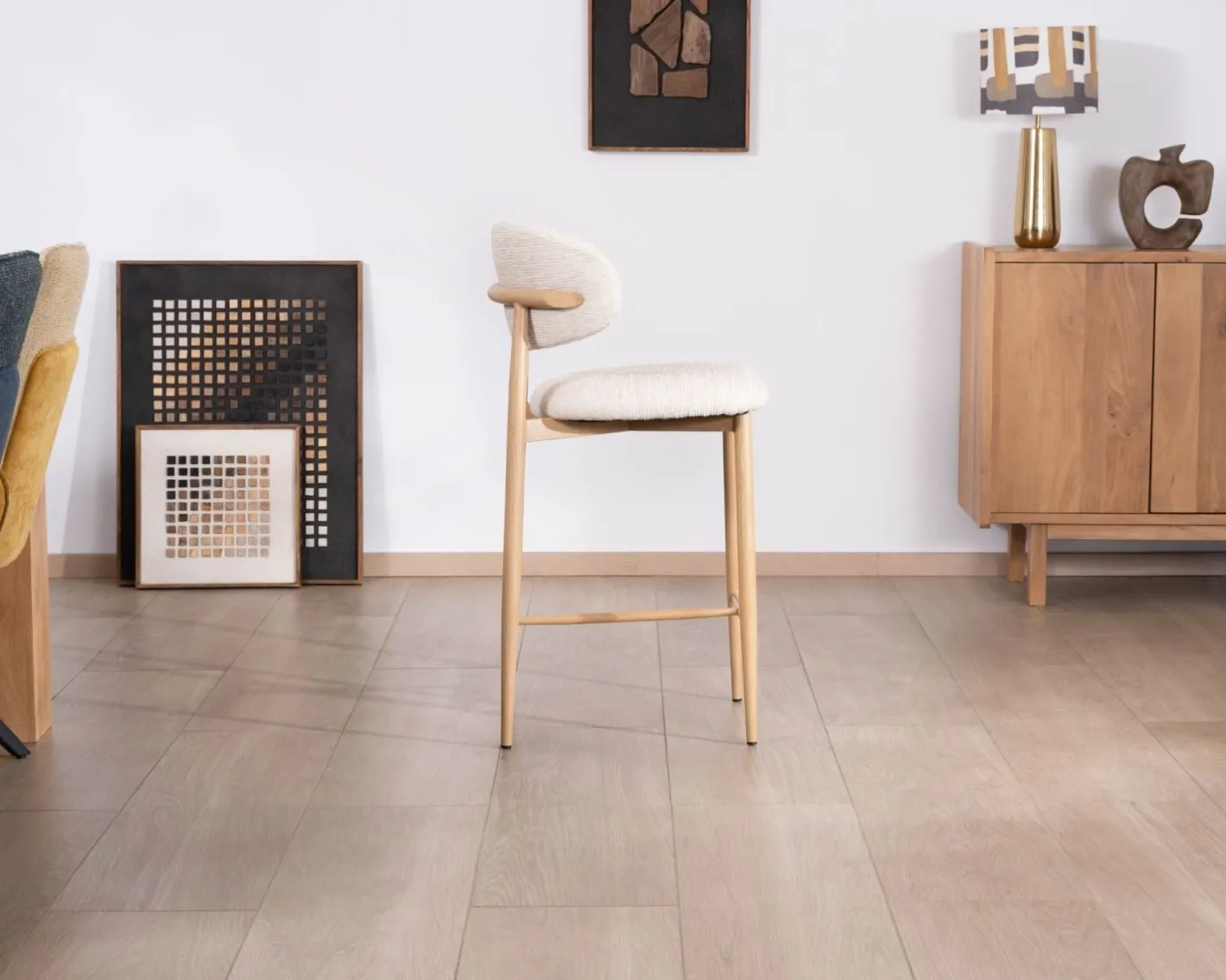 Sale Lot de 2 chaises mi-hauteur style scandinave en tissu blanc cassé "Arpège" pieds métal aspect bois clair Tabouret De Bar
