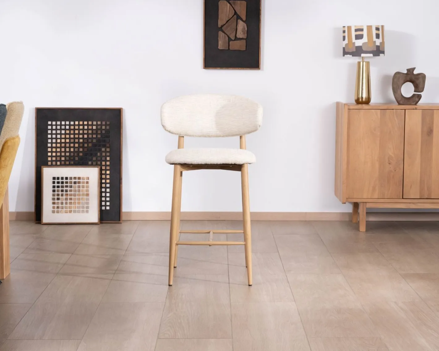 Sale Lot de 2 chaises mi-hauteur style scandinave en tissu blanc cassé "Arpège" pieds métal aspect bois clair Tabouret De Bar