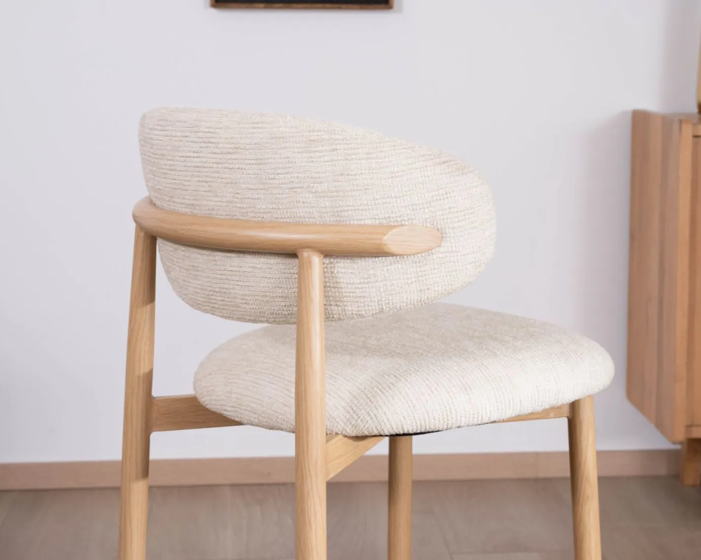 Sale Lot de 2 chaises mi-hauteur style scandinave en tissu blanc cassé "Arpège" pieds métal aspect bois clair Tabouret De Bar