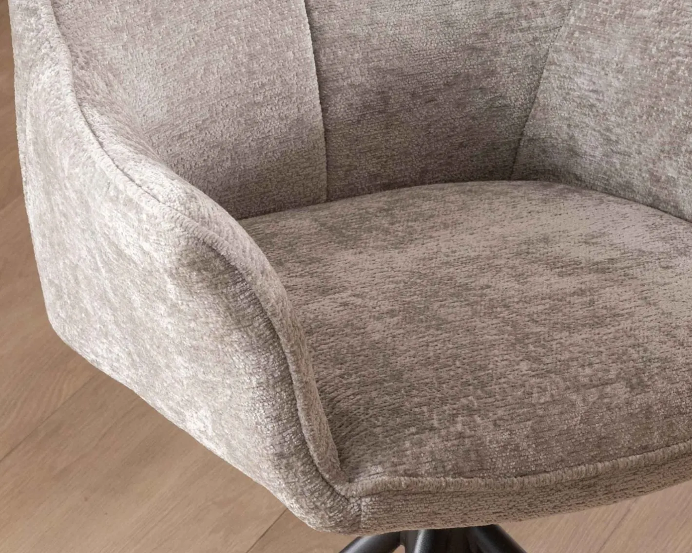 Clearance Lot de 2 chaises tournantes en tissu gris clair et pieds métal "Ewing" Chaise