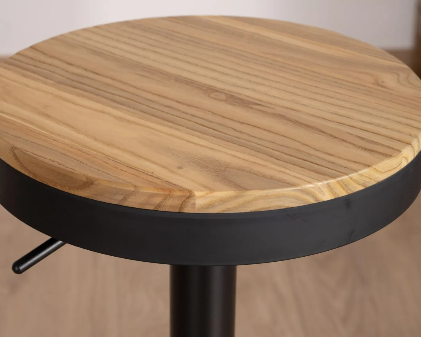 Online Lot de 2 tabourets réglables en hauteur avec assise bois "Juo" en métal noir Tabouret De Bar