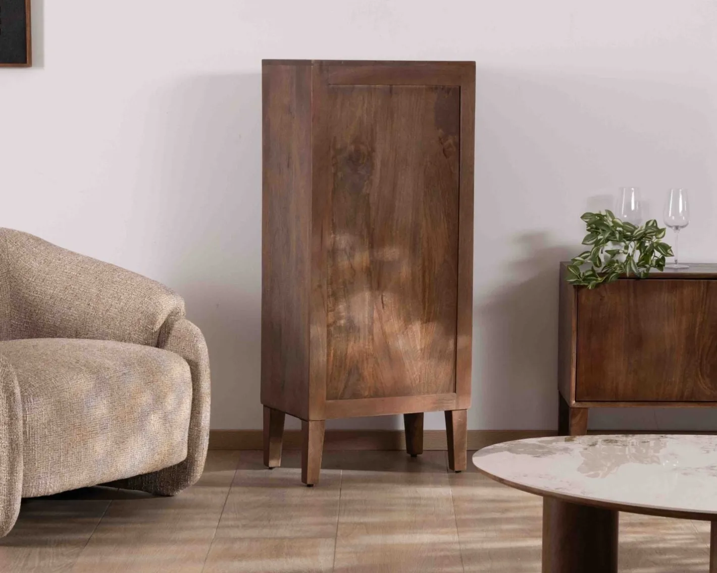 Outlet Meuble de rangement bas en manguier massif foncé "Kaldo" Style rétro scandinave Vitrine Et Argentier|Bibliothèque