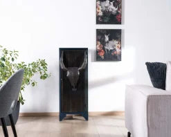 Discount Meuble de rangement en métal avec façade tête de taureau en relief 