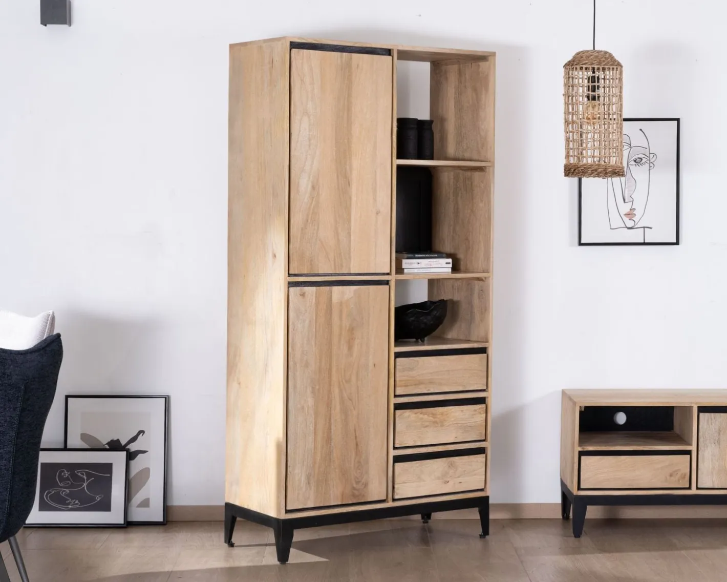 Outlet Meuble de rangement haut en manguier naturel et noir design épuré "Bocca" Rangement|Bibliothèque