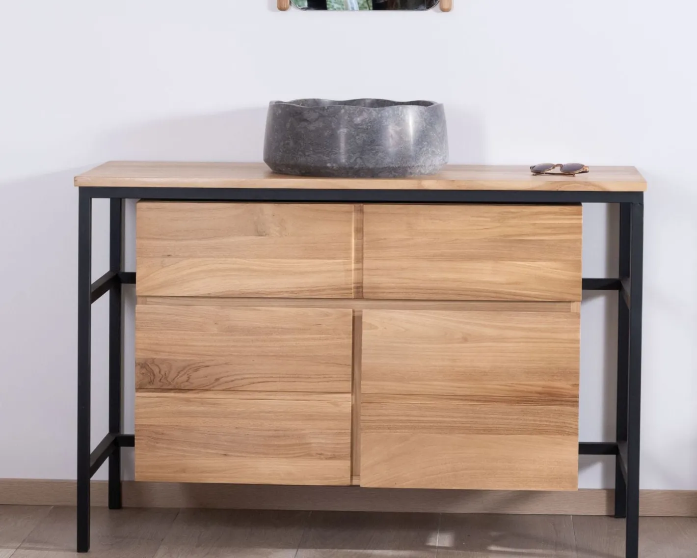 Hot Meuble sous vasque contemporain en teck 120 cm "Wavy" piètement design en métal Meuble Sous Vasque