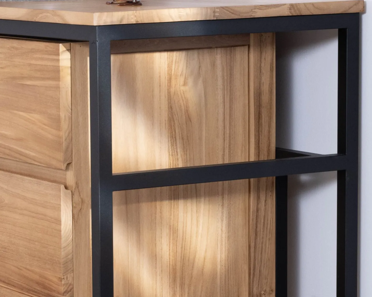 Hot Meuble sous vasque contemporain en teck 120 cm "Wavy" piètement design en métal Meuble Sous Vasque