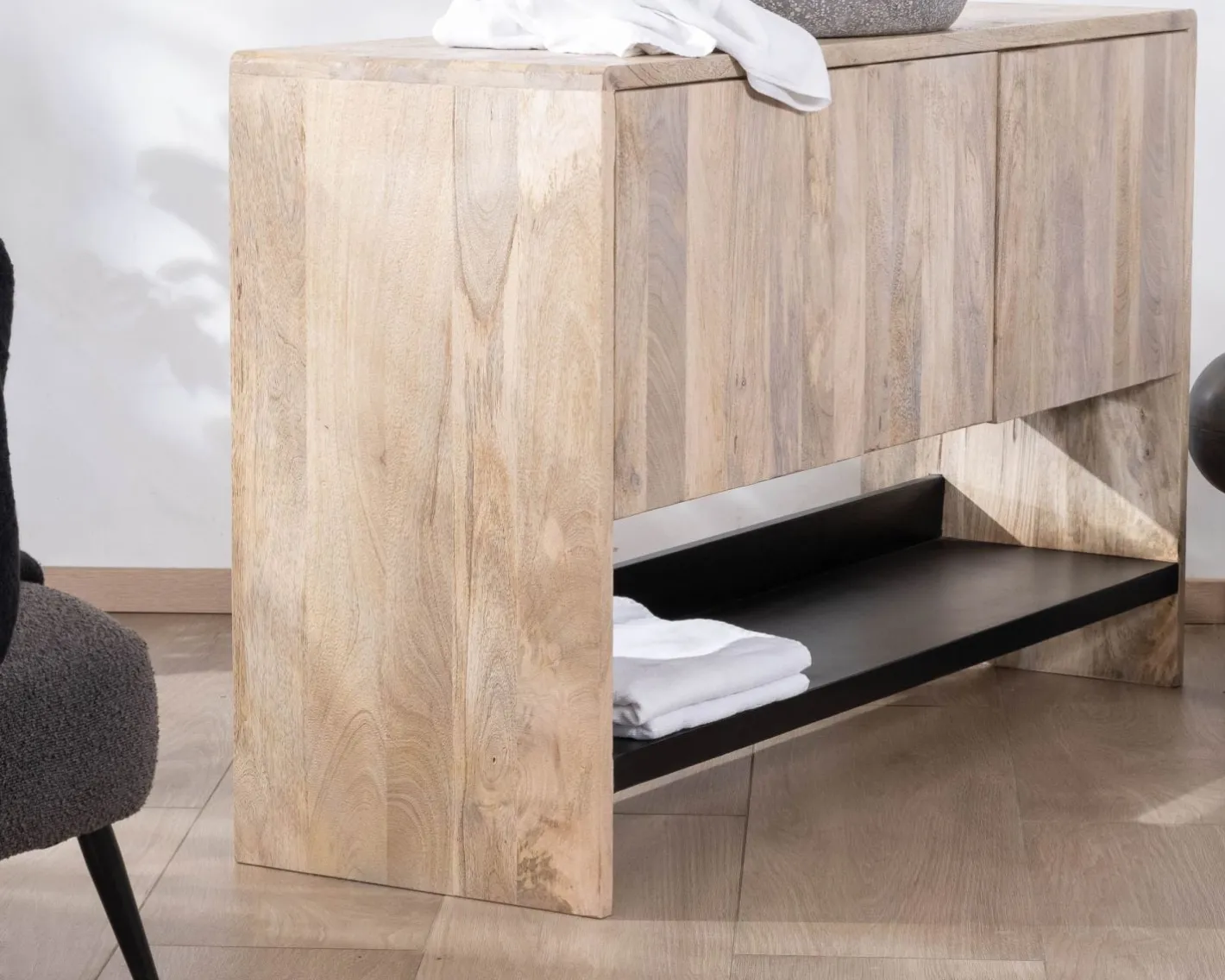 Hot Meuble sous vasque double en bois graphique naturel et noir "Nani" 140 cm Meuble Sous Vasque