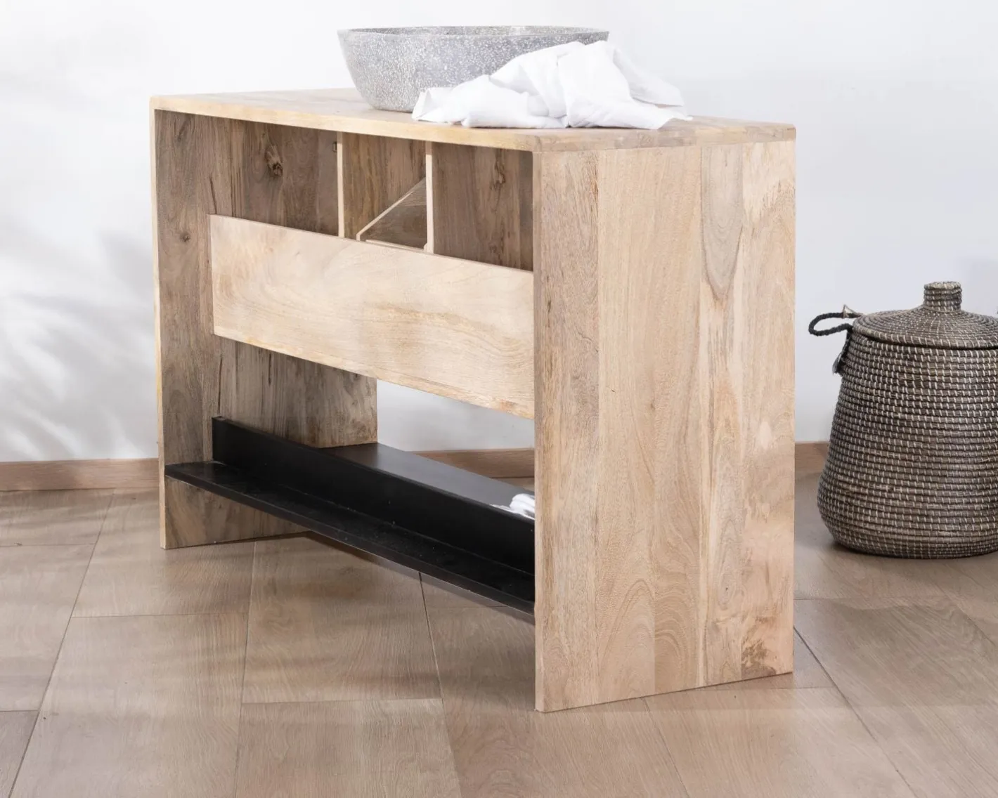 Hot Meuble sous vasque double en bois graphique naturel et noir "Nani" 140 cm Meuble Sous Vasque
