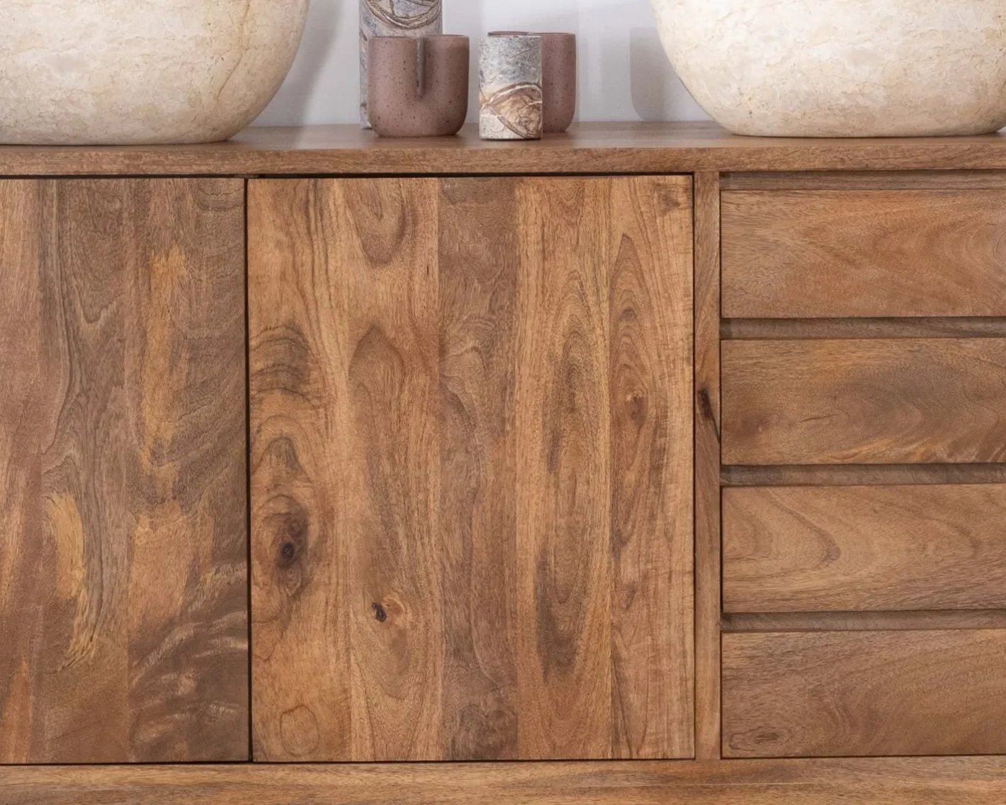 Hot Meuble sous vasque en manguier foncé avec portes et tiroirs "Kahiko" 120 cm Meuble Sous Vasque