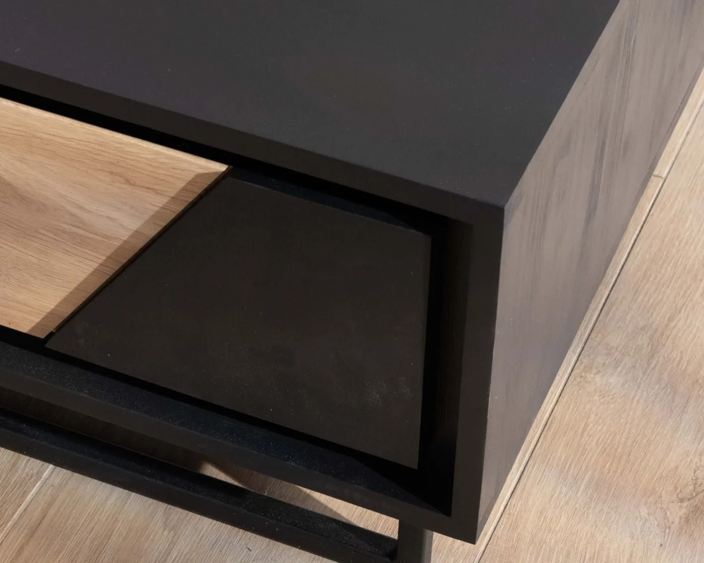 Hot Meuble télé 140 cm en bois massif "Trace" Meuble Télé