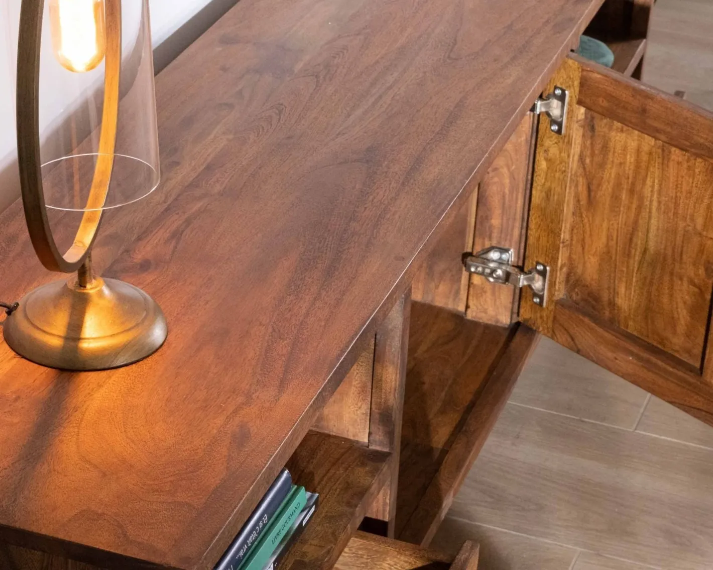 Best Meuble TV 175cm ethnique acacia massif pieds métal noir "Membatu" Meuble Télé