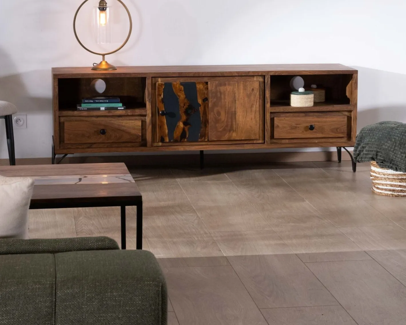 Best Meuble TV 175cm ethnique acacia massif pieds métal noir "Membatu" Meuble Télé