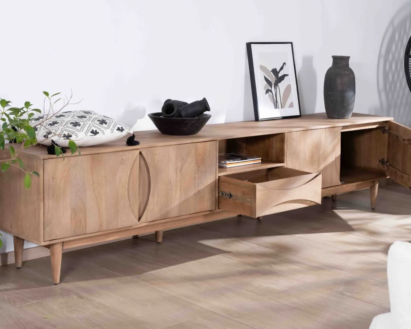 Online Meuble TV XXL 265cm en manguier massif 4 portes et 1 tiroir "Cabure" Meuble Télé