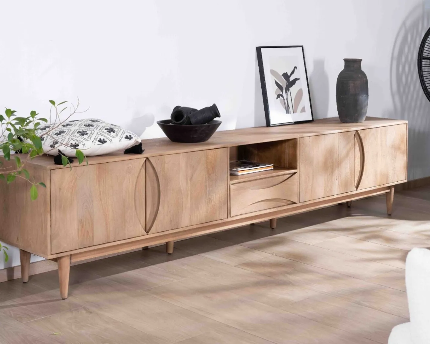 Online Meuble TV XXL 265cm en manguier massif 4 portes et 1 tiroir "Cabure" Meuble Télé