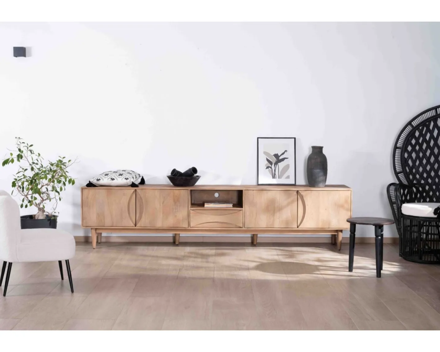 Online Meuble TV XXL 265cm en manguier massif 4 portes et 1 tiroir "Cabure" Meuble Télé