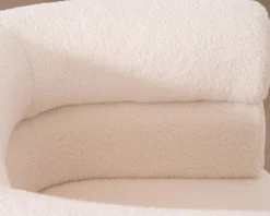 Online Petite chauffeuse en tissu bouclette blanc design 70's