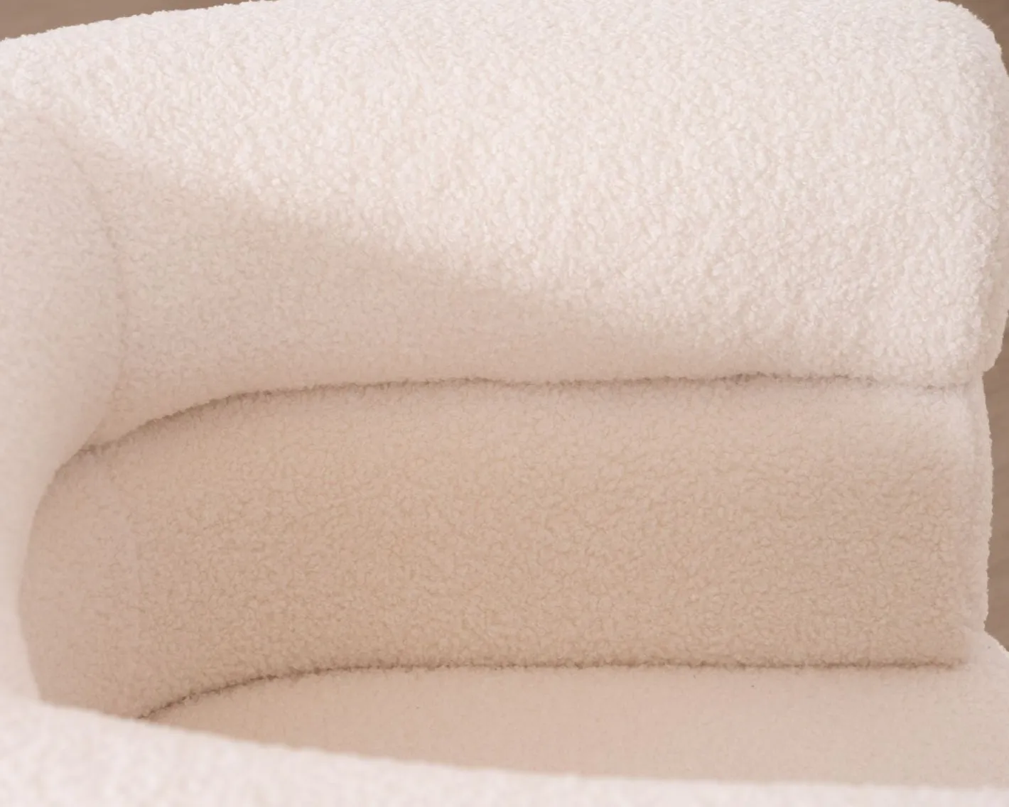 Online Petite chauffeuse en tissu bouclette blanc design 70's "Wala" Fauteuil