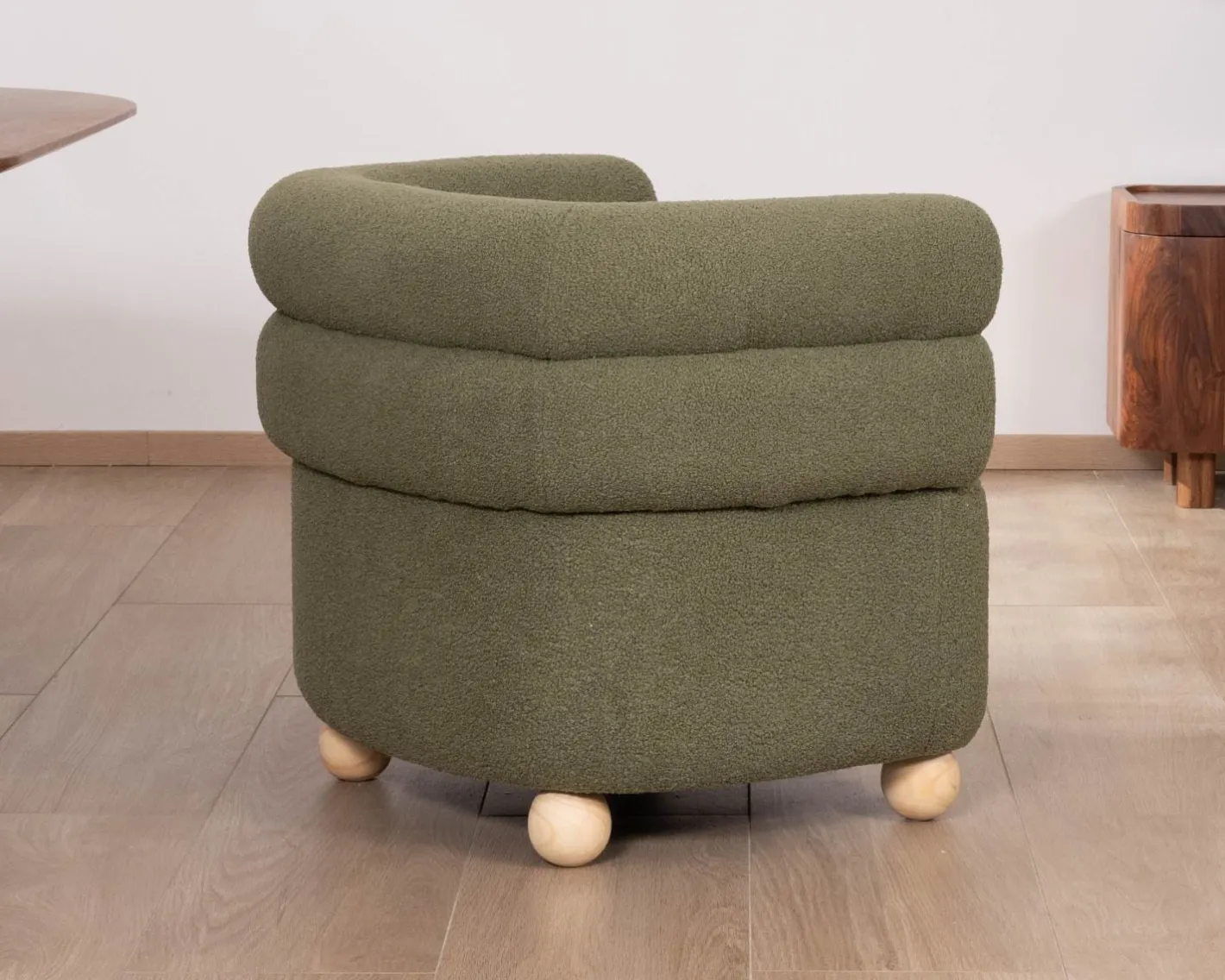 Clearance Petite chauffeuse style retro "Wala" en tissu vert kaki Fauteuil