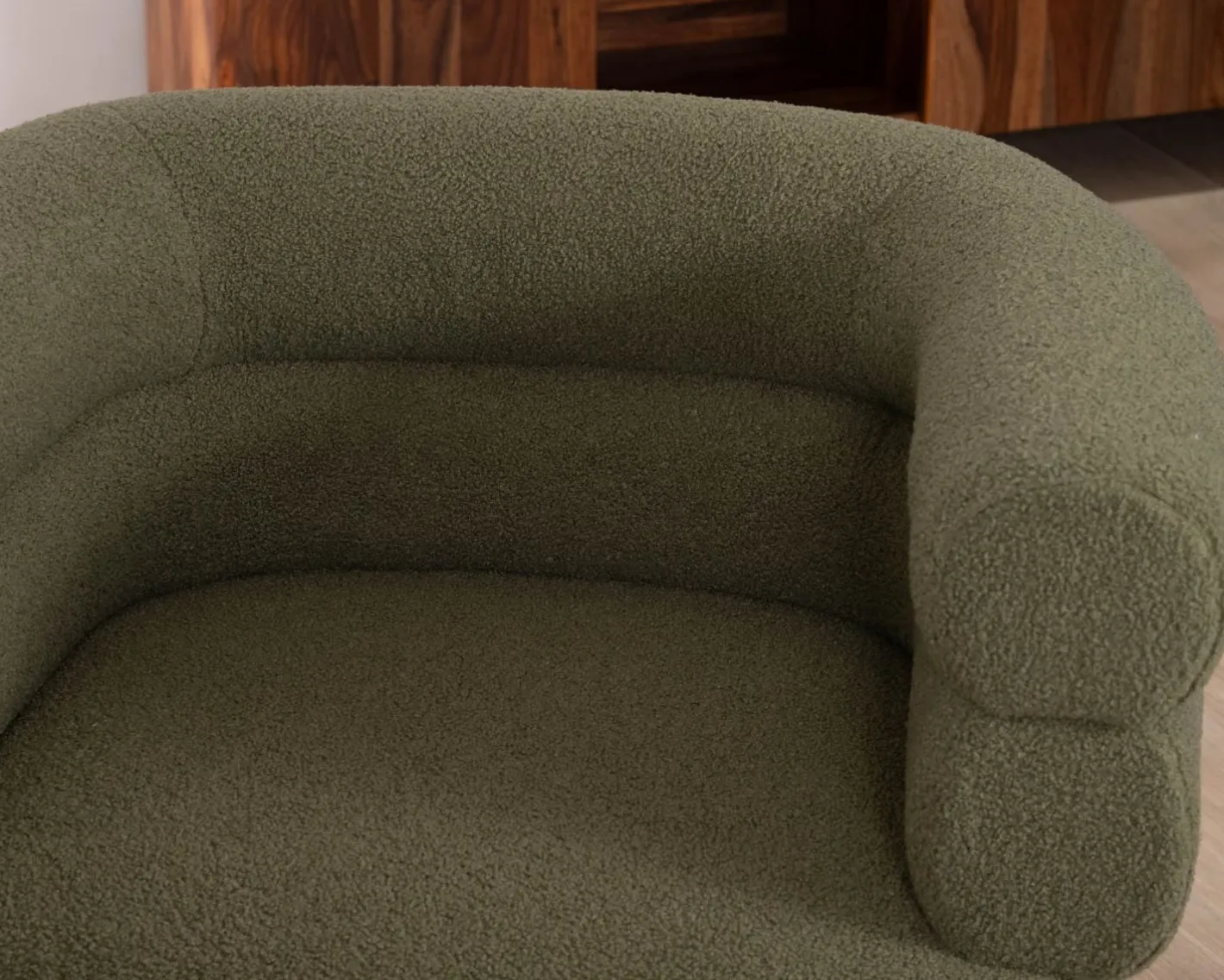 Clearance Petite chauffeuse style retro "Wala" en tissu vert kaki Fauteuil