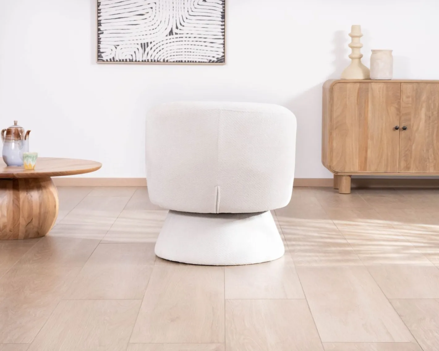 Petite chauffeuse tournante 360° en tissu chenillé blanc "Ladoga" Fauteuil