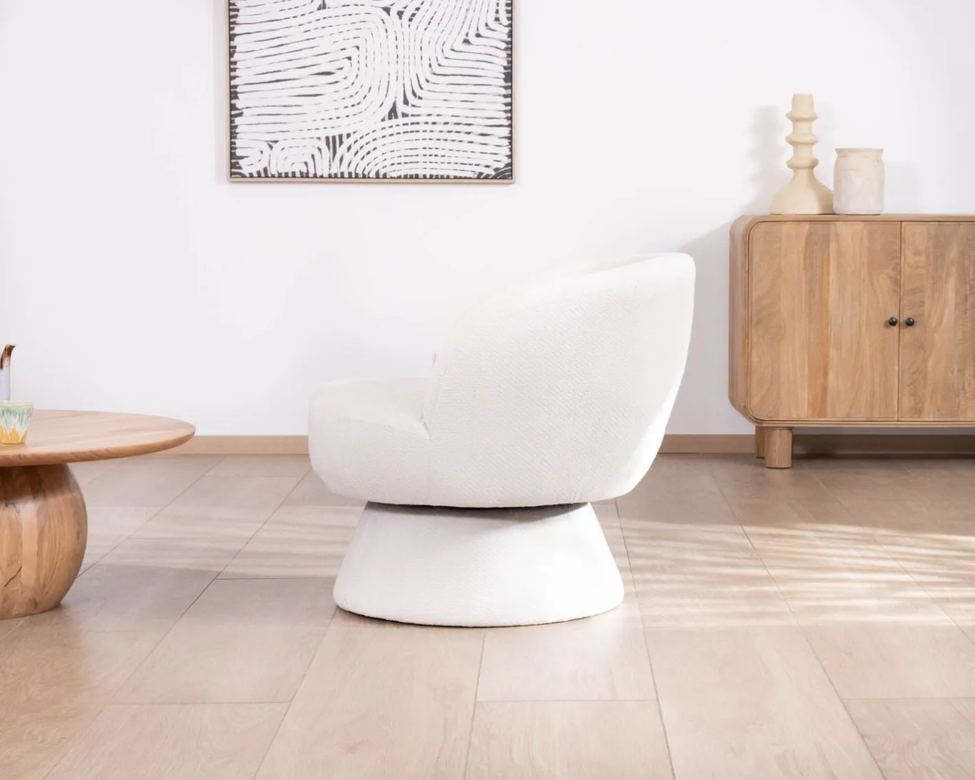 Petite chauffeuse tournante 360° en tissu chenillé blanc "Ladoga" Fauteuil