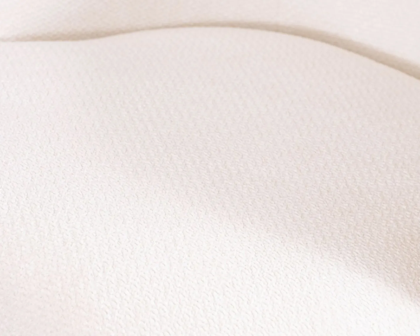 Petite chauffeuse tournante 360° en tissu chenillé blanc "Ladoga" Fauteuil