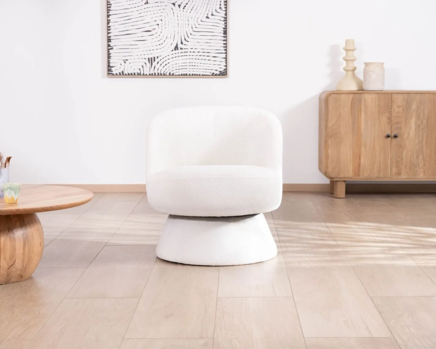 Petite chauffeuse tournante 360° en tissu chenillé blanc "Ladoga" Fauteuil