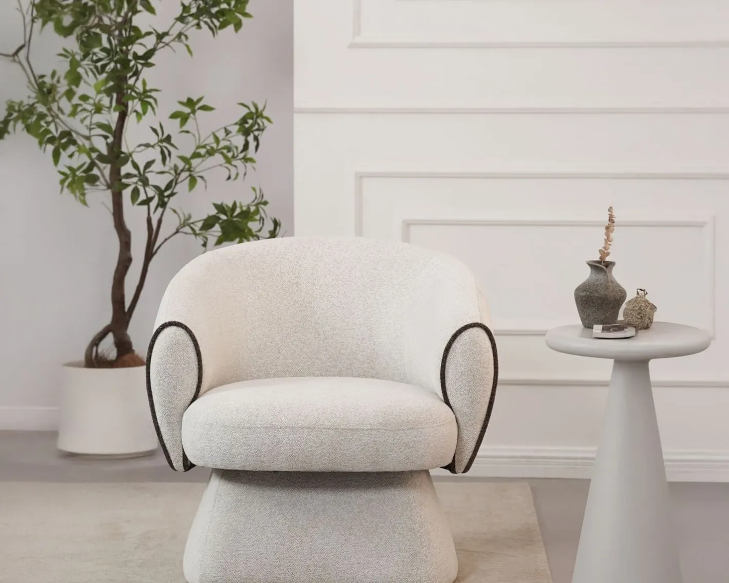 Outlet Petit fauteuil lounge en tissu bouclette blanc cassé "Sweet Culture" design enveloppant Fauteuil