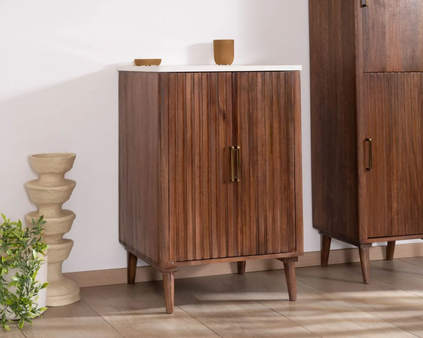 Sale Petit meuble sous vasque en manguier foncé "Malova" 60 cm esprit rétro chic Meuble Sous Vasque