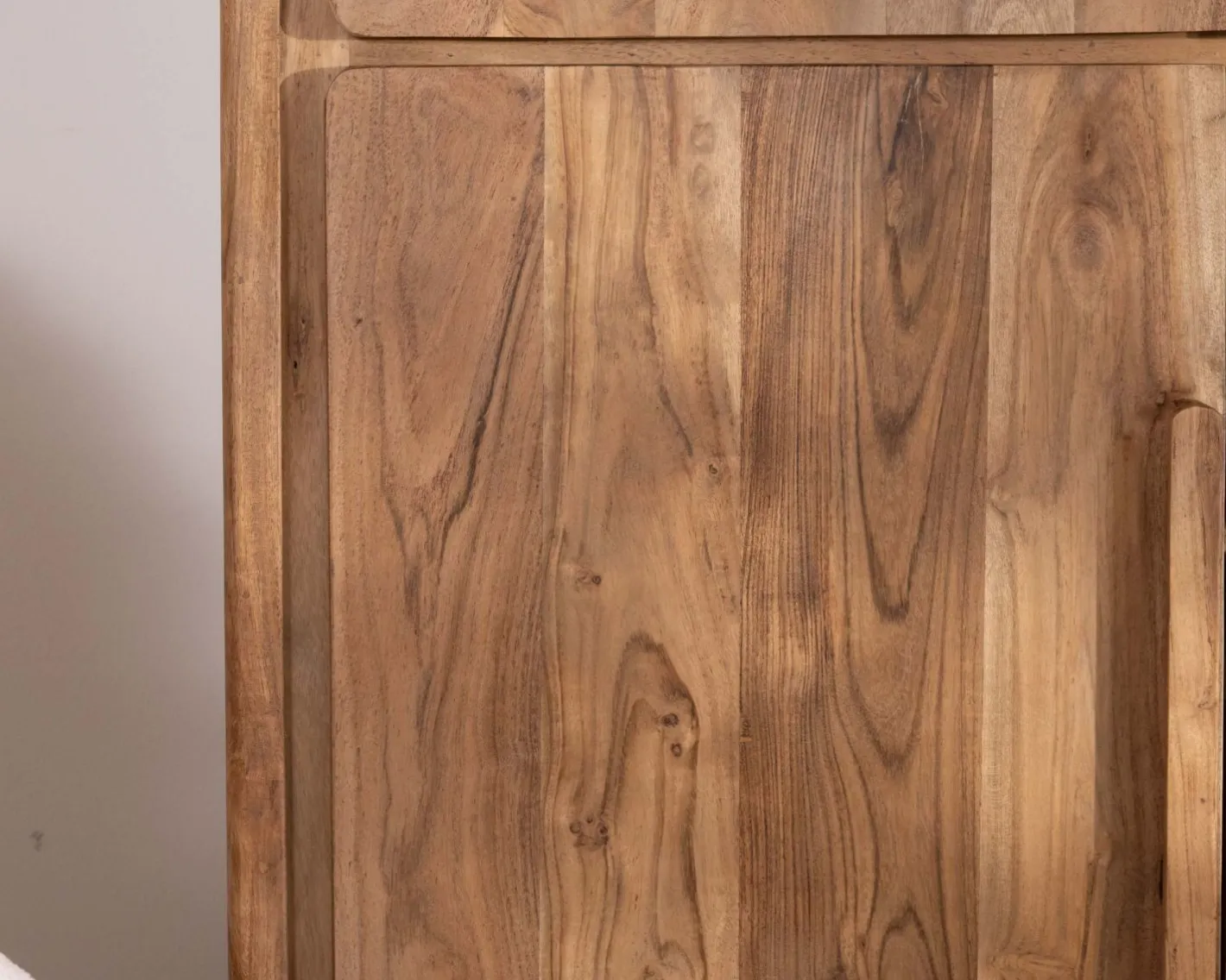 Sale Petit vaisselier bas style scandinave en acacia "Melody" Vaisselier