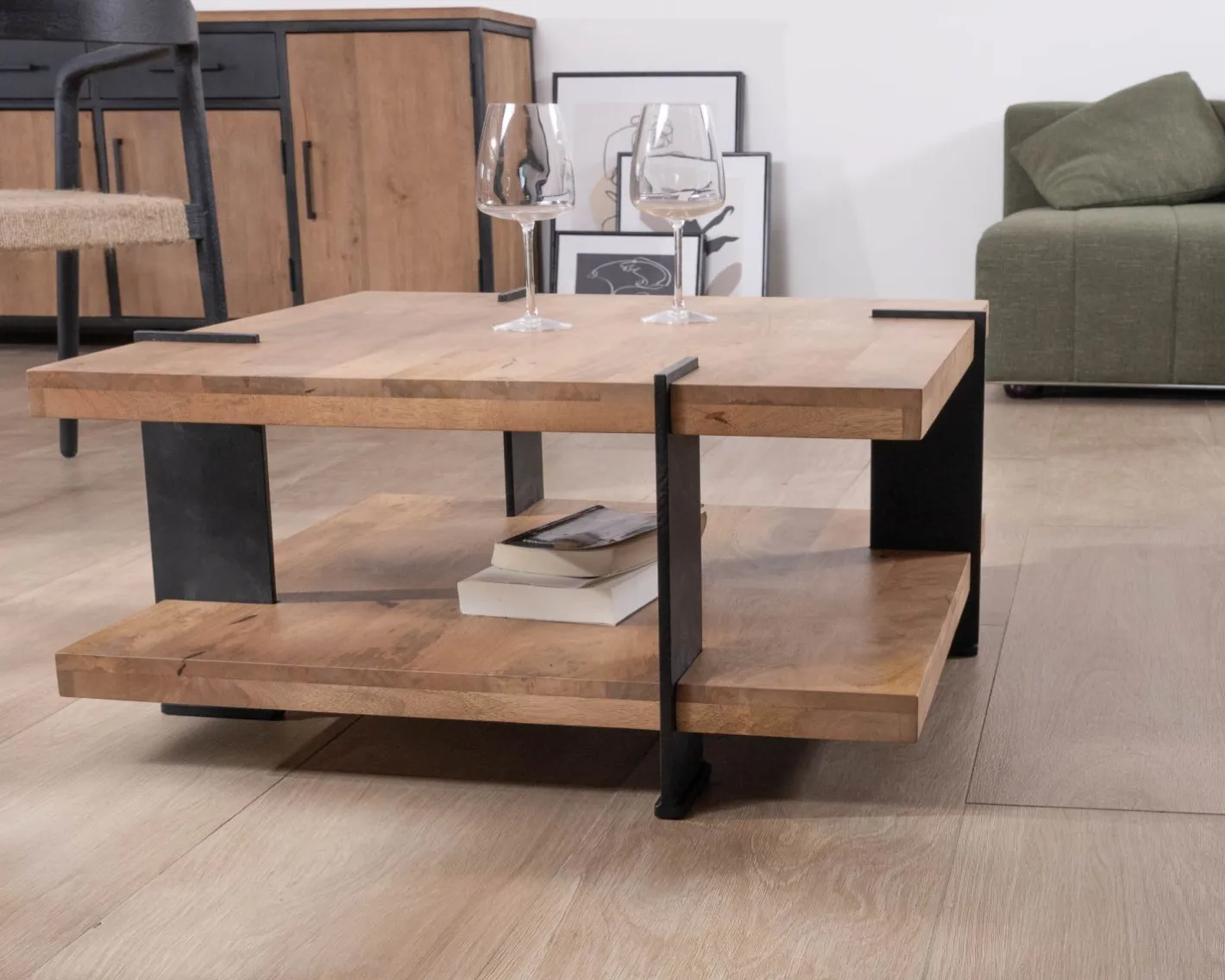 Sale Table basse design avec double plateau carré en bois et pieds métal "Marla" Table Basse Carrée