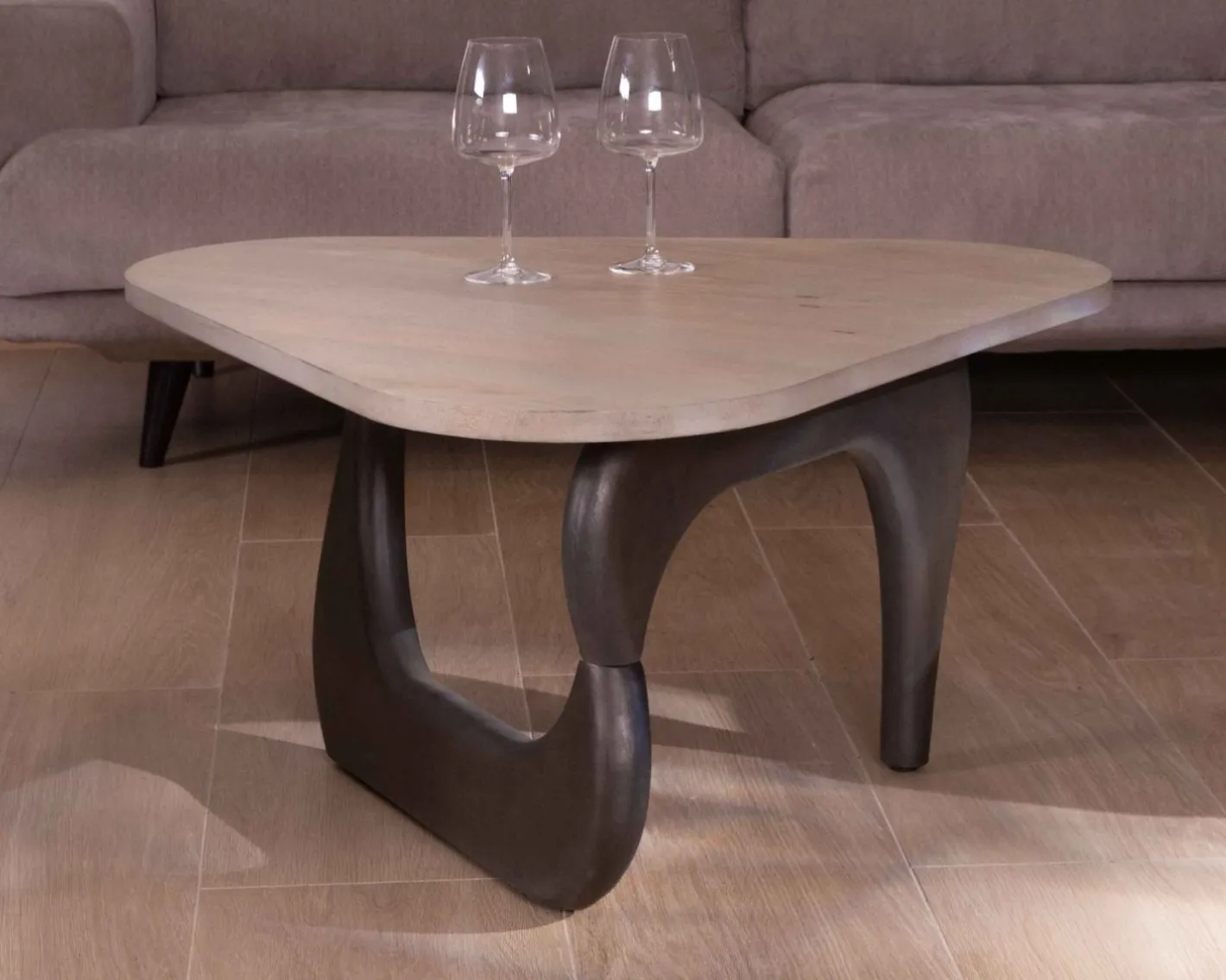 Outlet Table basse en manguier massif plateau triangulaire "Pop Vintage" Table Basse Ovale Ou Ronde