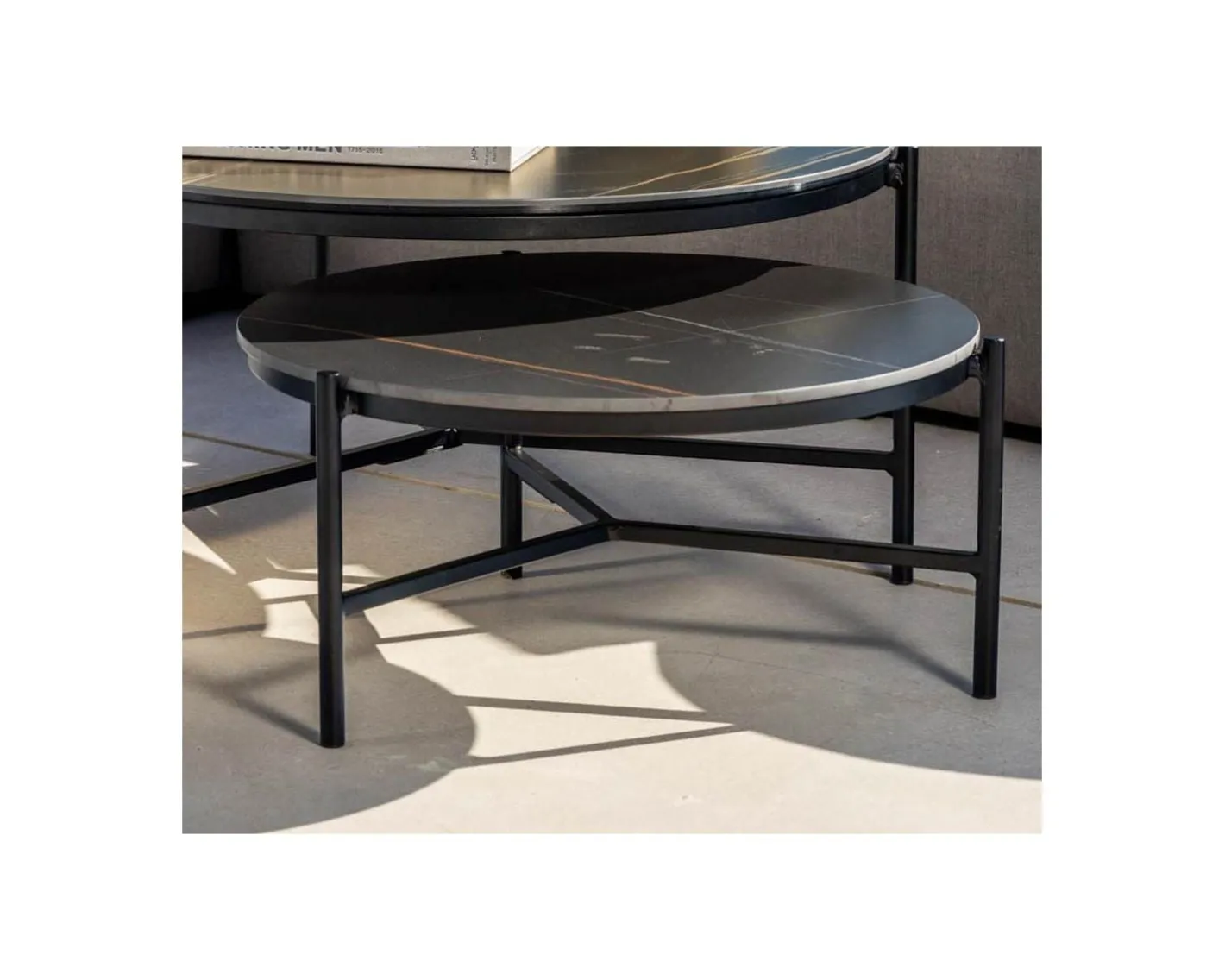 Table basse ronde en aluminium et plateau céramique noir "Lazy Beach" diamètre 62 cm Table Basse Ovale Ou Ronde