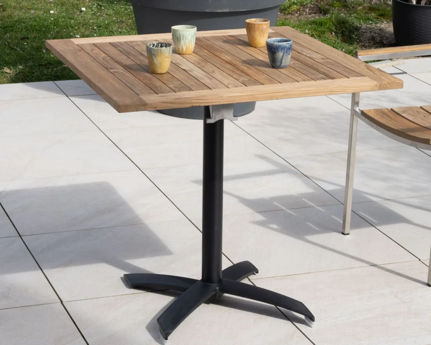 Sale Table bistrot 80x80 cm en teck et pied central aluminium "Ozone" plateau rabattable Table À Manger Carrée