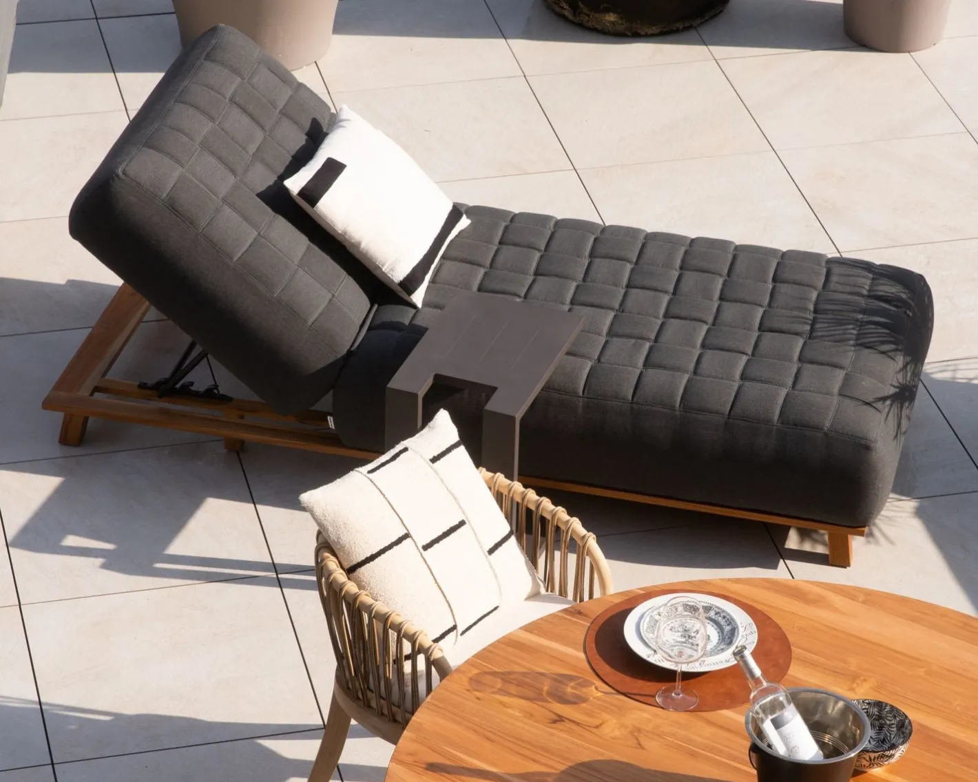 Sale Table d'appoint design en aluminium gris anthracite "Lazy Beach" Table Basse Rectangulaire